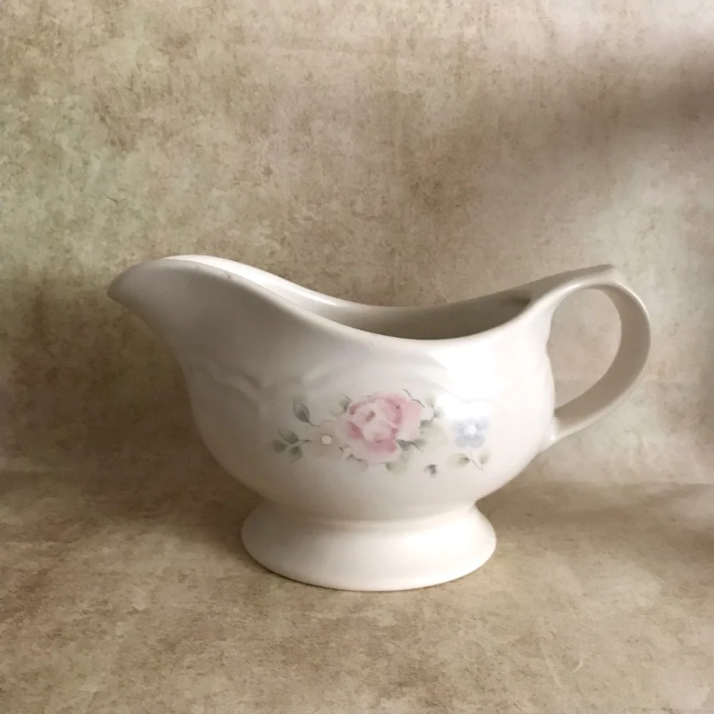 Pfaltzgraff Stoneware Gravy Boat